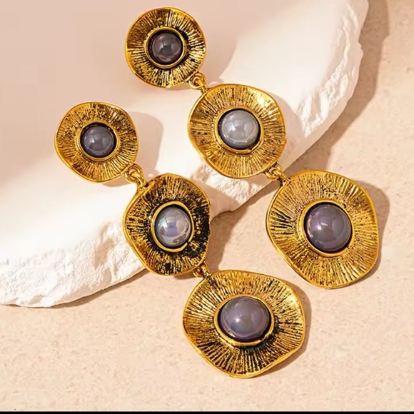 Zara Elegant Gold Black Statement Earrings - Picture 4 of 6